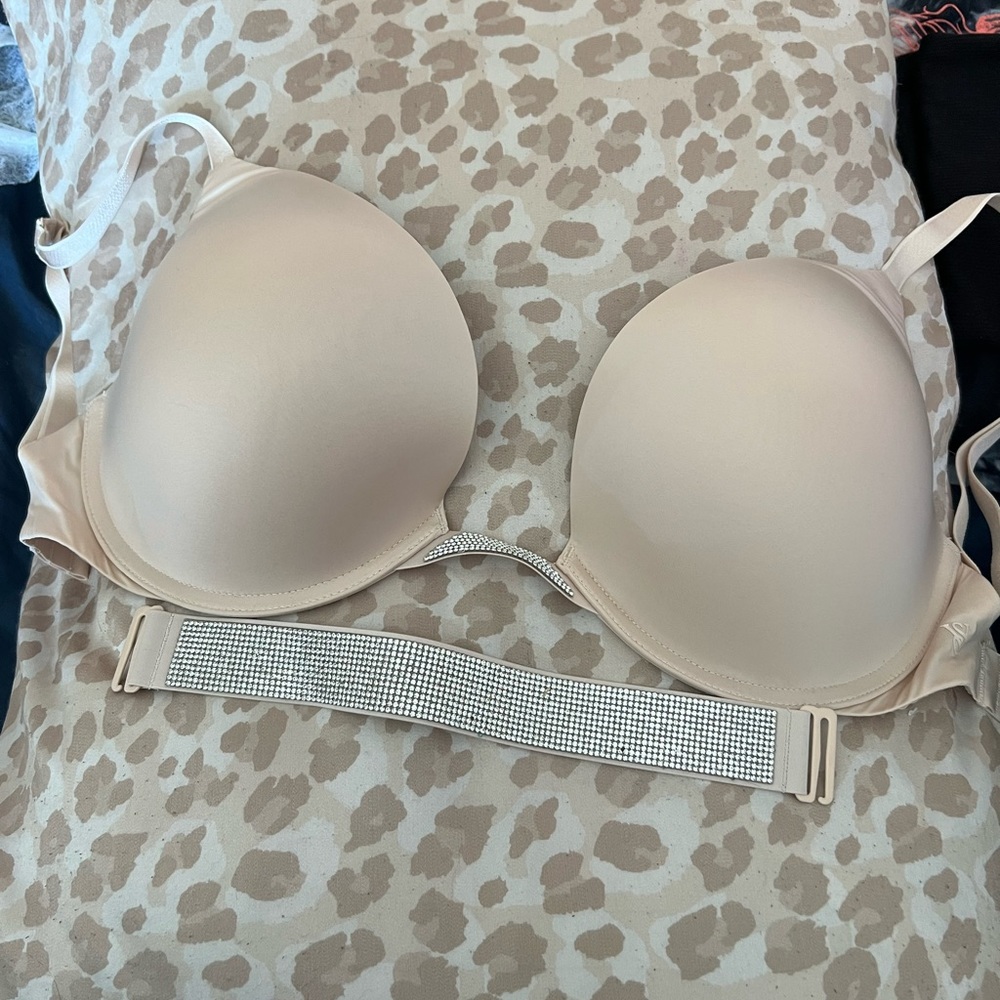 Cute bling strap bra .